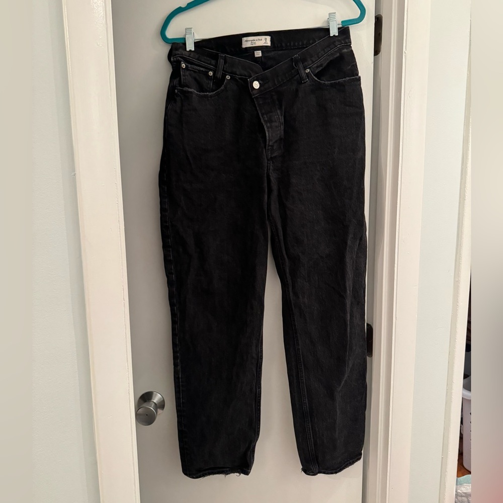 A&F Curve Love Dad Jeans